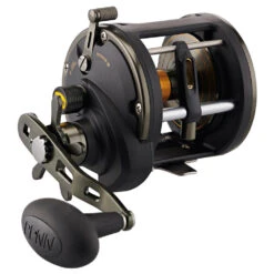 PENN Squall II 30 Level Wind Reel